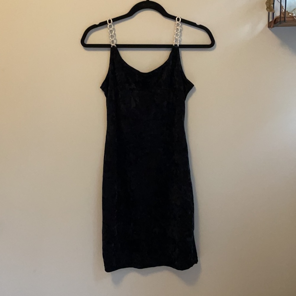 Vintage black velvet and embroidered chain dress - Picture 3 of 6